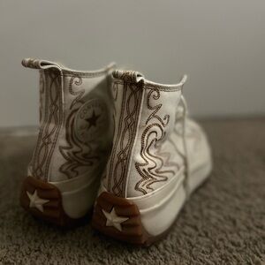 Converse Chuck Taylor All Star Run Star Hike (Embroidered Edition)